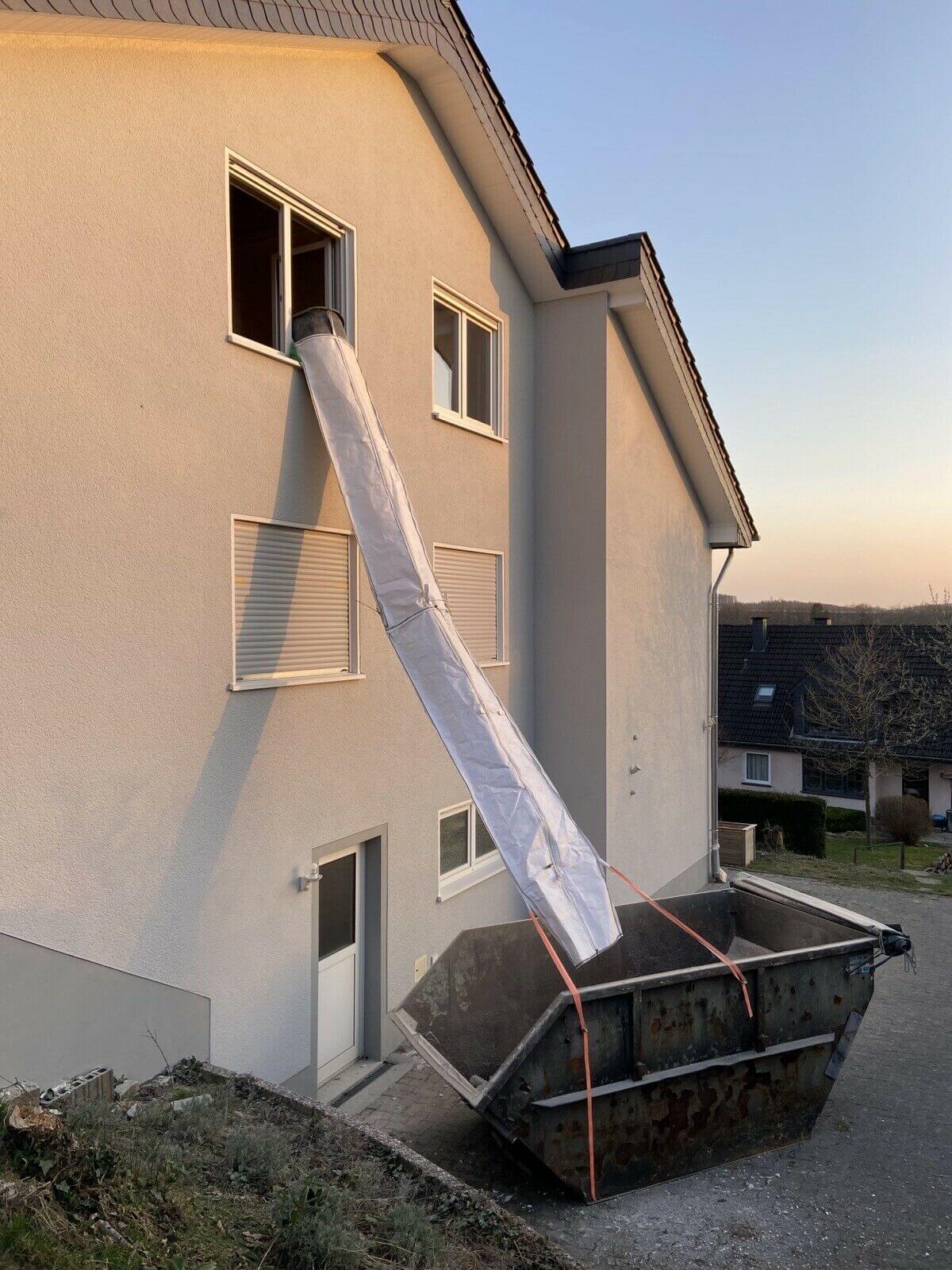 Schuttrutsche 